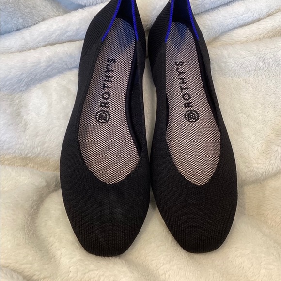 Curated visual reference: Fine Texture Flat Comfort Shoes Reference: Rothy S Shoes Rothys Black The Square Textile Slip On